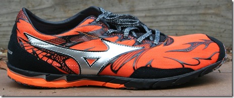 Mizuno Wave Universe 4 Side