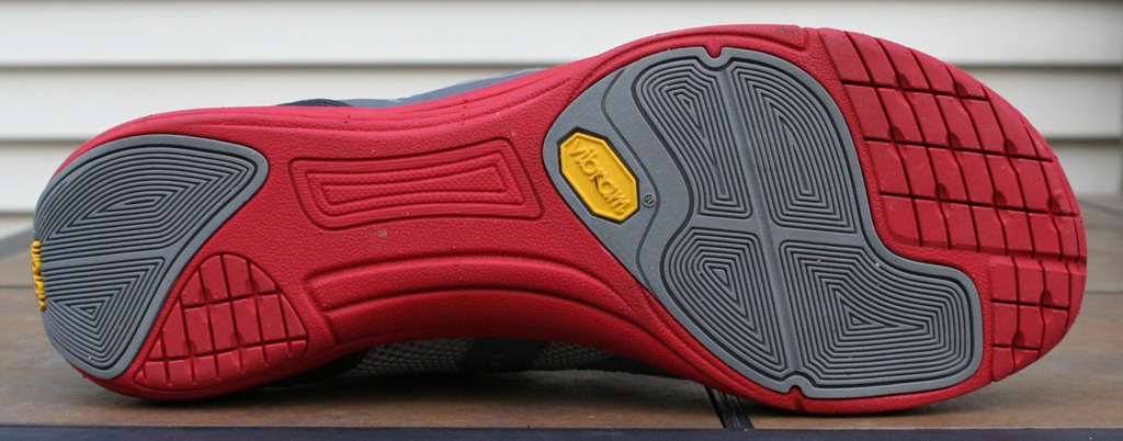 zero drop cushioned shoes